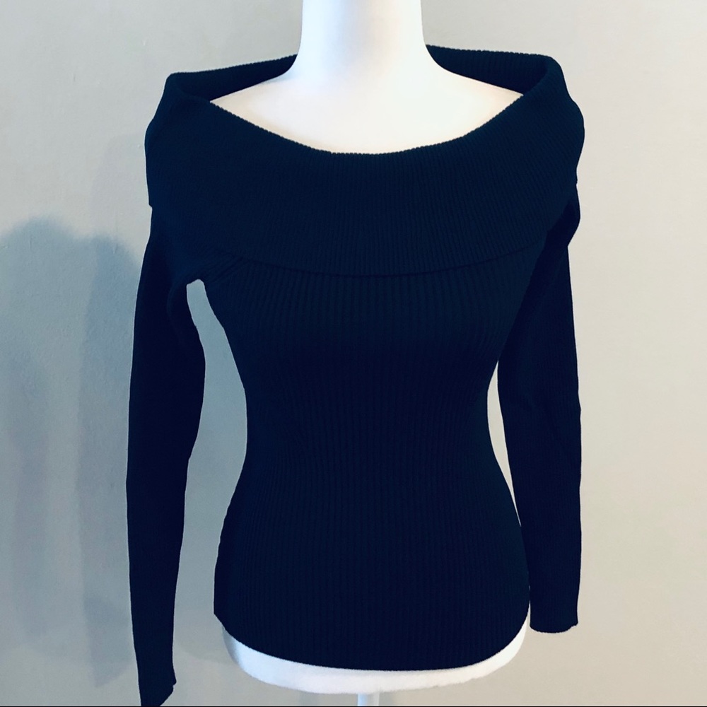 Size XS Michael Kors Black, cowl neck, long sleeve